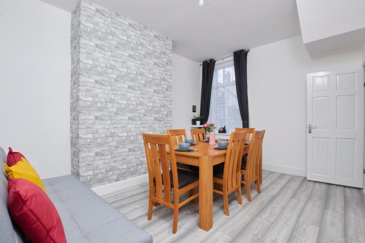 Stylish Blackpool Gem - Great Location! Eksteriør billede